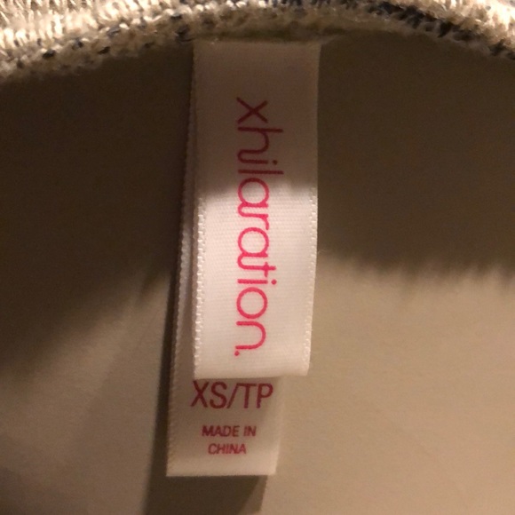 *Lightweight Tan and Blue Striped Sweater! - Picture 8 of 8